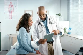 Doctor-talk-woman-2223908328-Blog-OpenGraph