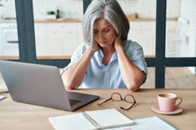 Menopause_shutterstock_1818577436-768x512